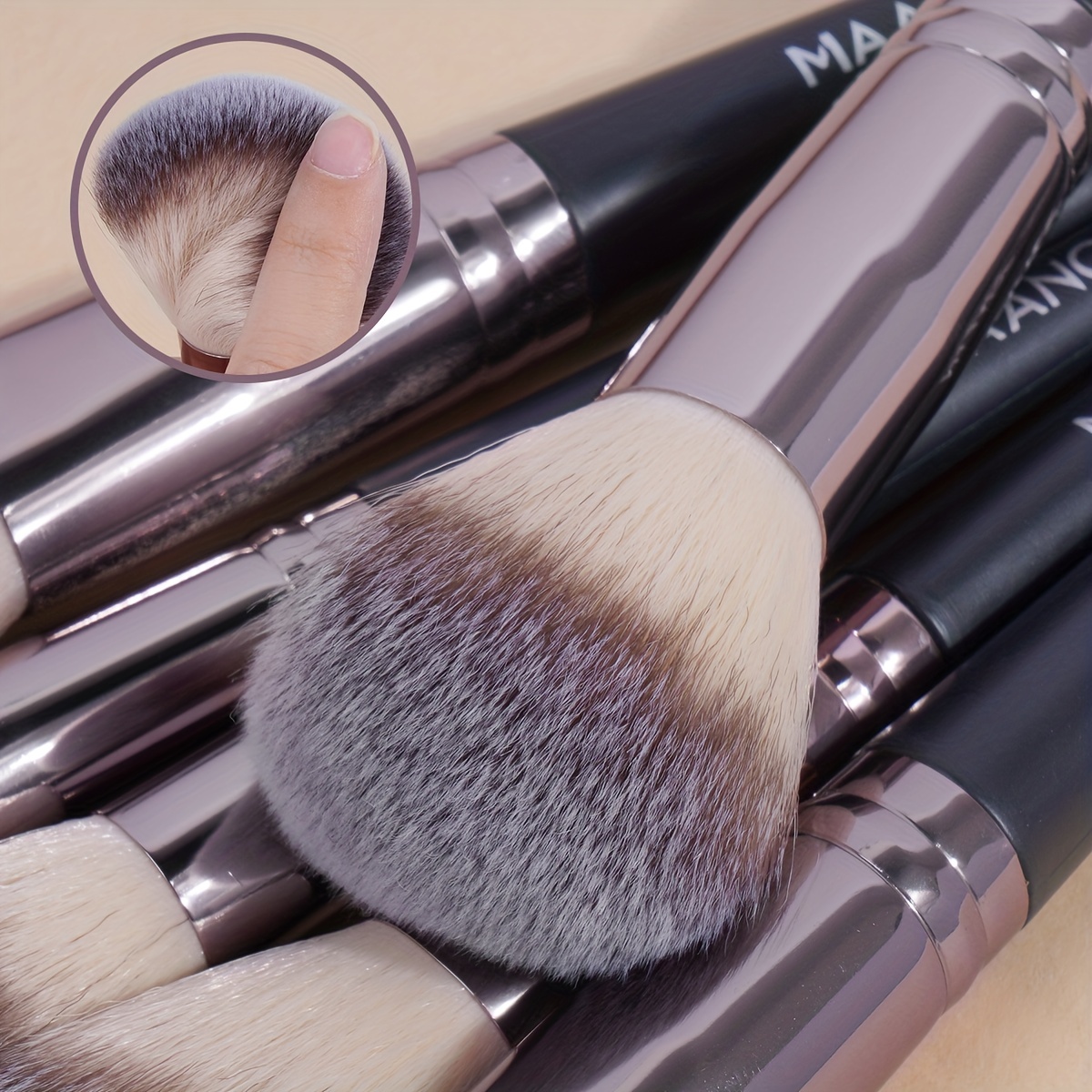 MAANGE kuas rias profesional,  - Huda Beauty Makeup Brush Set ulasan dan harga
