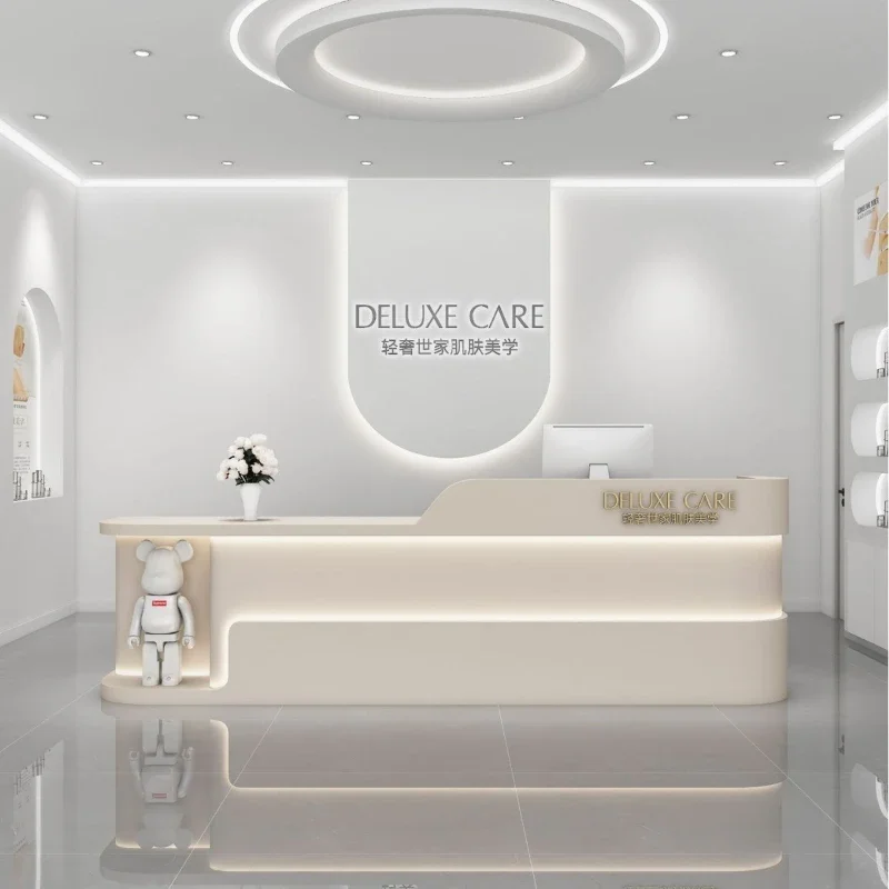 # Meja Rias Modern Beauty Inst - Beauty Makeup Institute ulasan dan harga